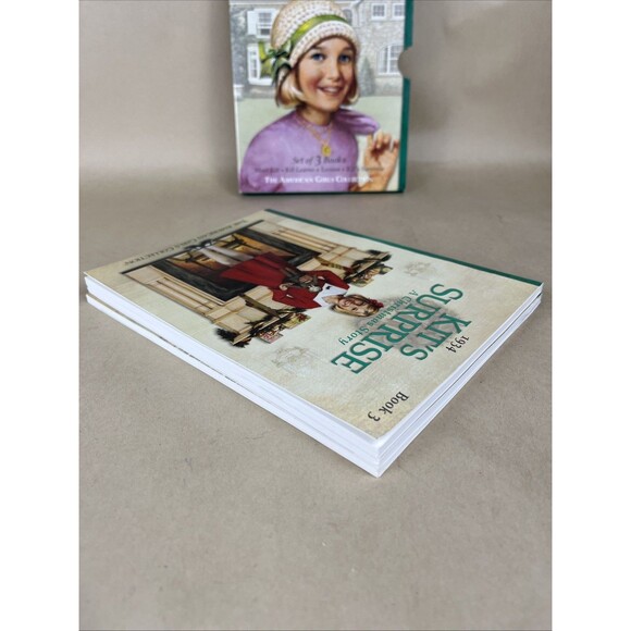 The American Girls Collection 1934 Kit An American Girl Set 3 Books w/case EUC - Picture 12 of 12